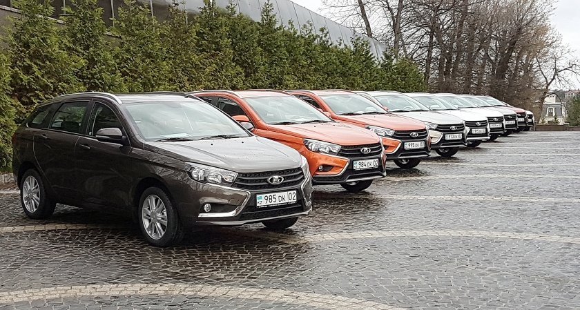 В Казахстане стартовали продажи автомобилей LADA Vesta SW и LADA Vesta SW Cross